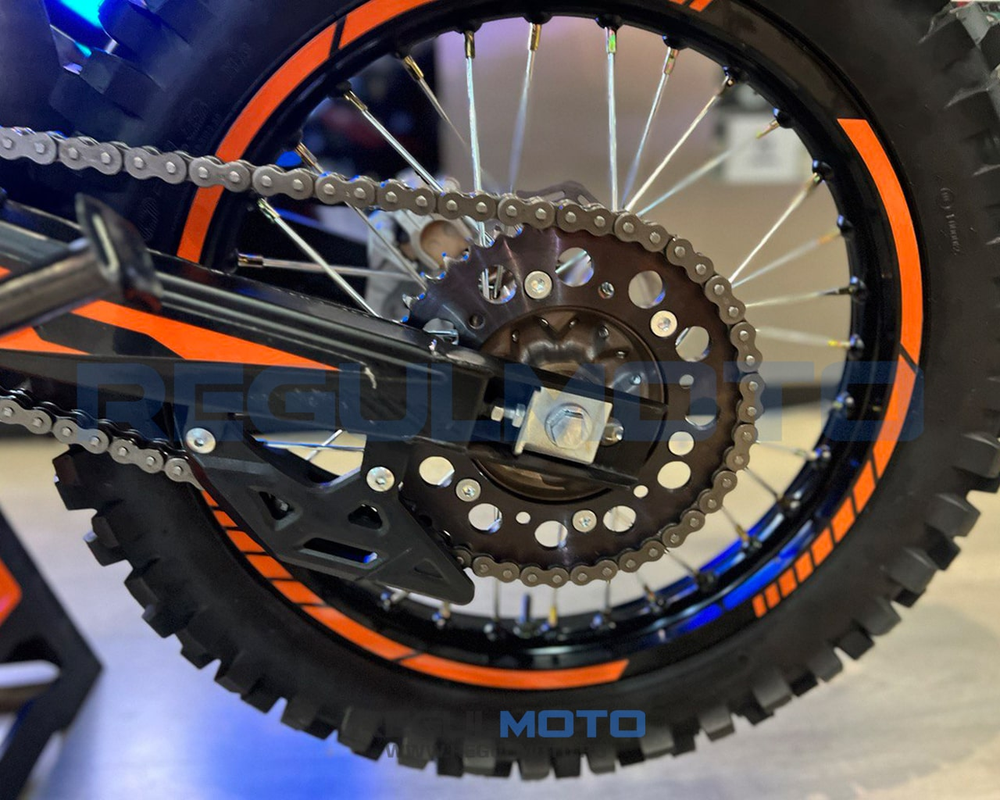 Мотоцикл Regulmoto ZR PR 300 4 valves 5 gear