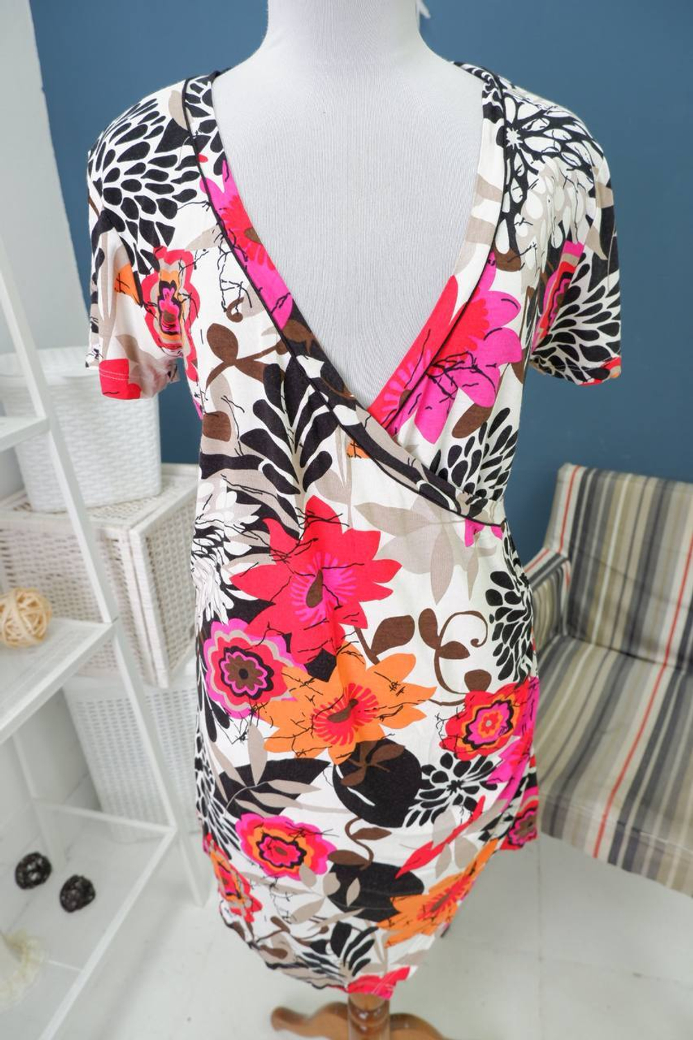 Платье на запах 44-46 размер