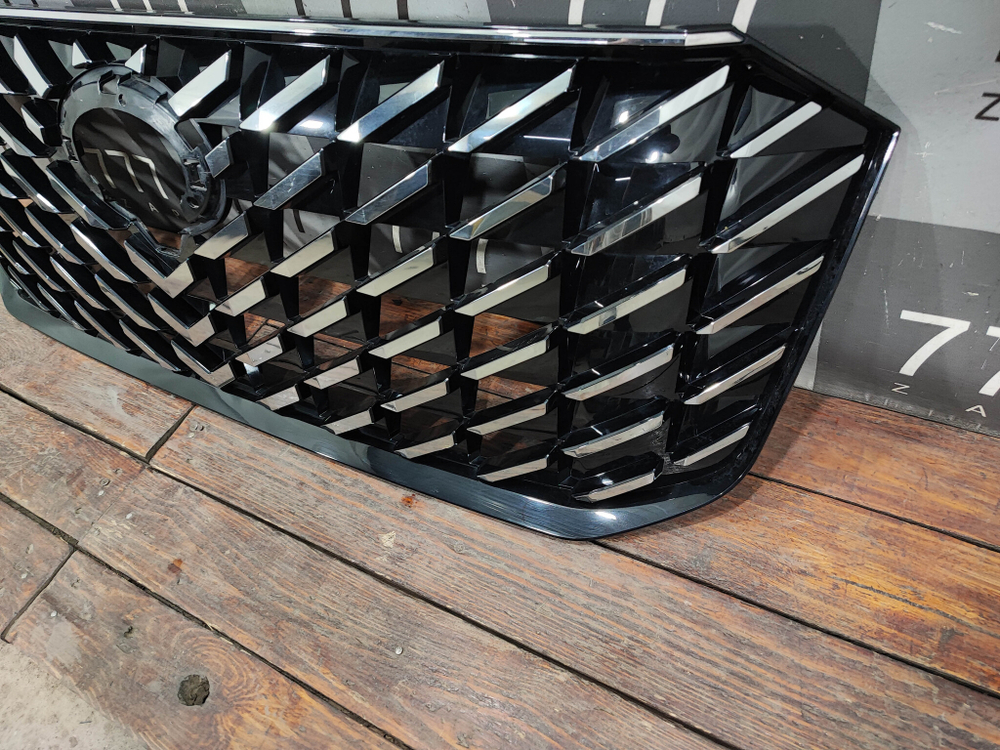 Решетка радиатора GAC GS8 2 21-нв Б/У Оригинал 7110003DRS0700C10