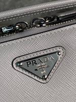 Сумка-мессенджер Prada