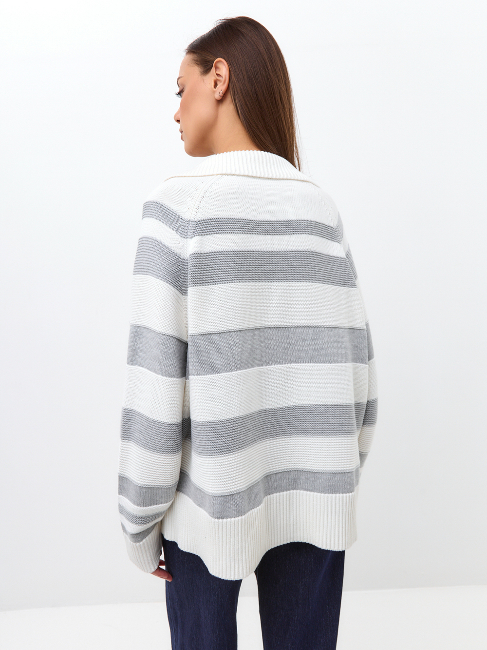 Свитер поло с V-образным вырезом