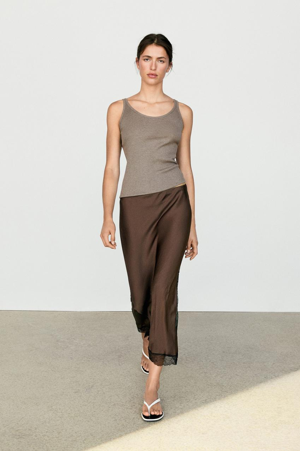 Massimo Dutti Юбка миди с кружевной отделкой, коричневый