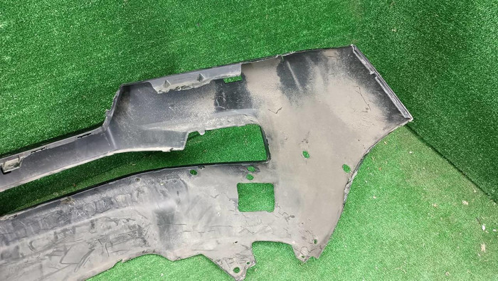 Бампер передний Toyota Land Cruiser 200 (2015-2021)