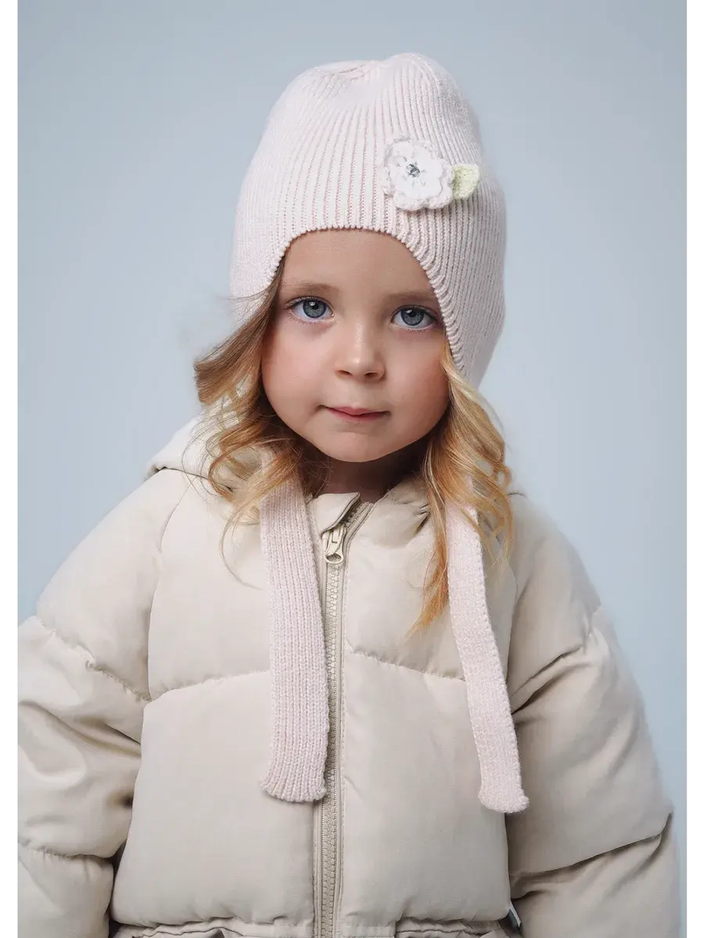 Шапка-чепчик для девочек на осень