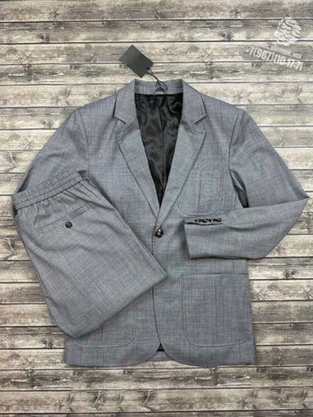 Классический костюм Kiton