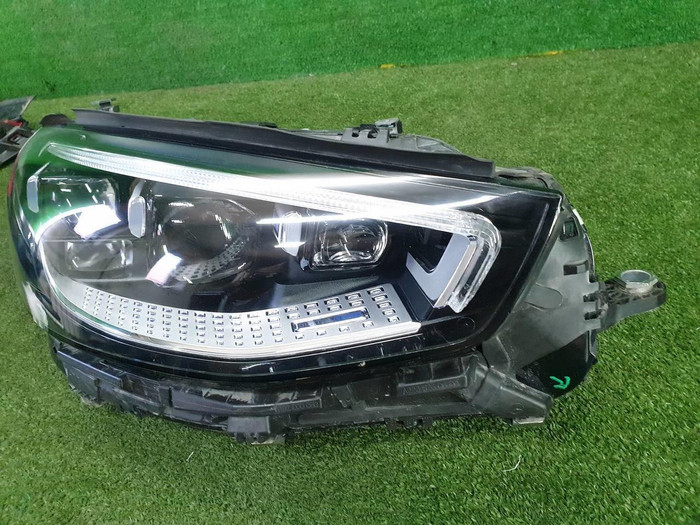 Фара правая Mercedes S W223 (2020-н.в.) Digital Light (В плеНке)