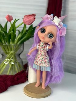 Кукла BERJUAN виниловая 32см BIGGERS Avril Smith (24012)