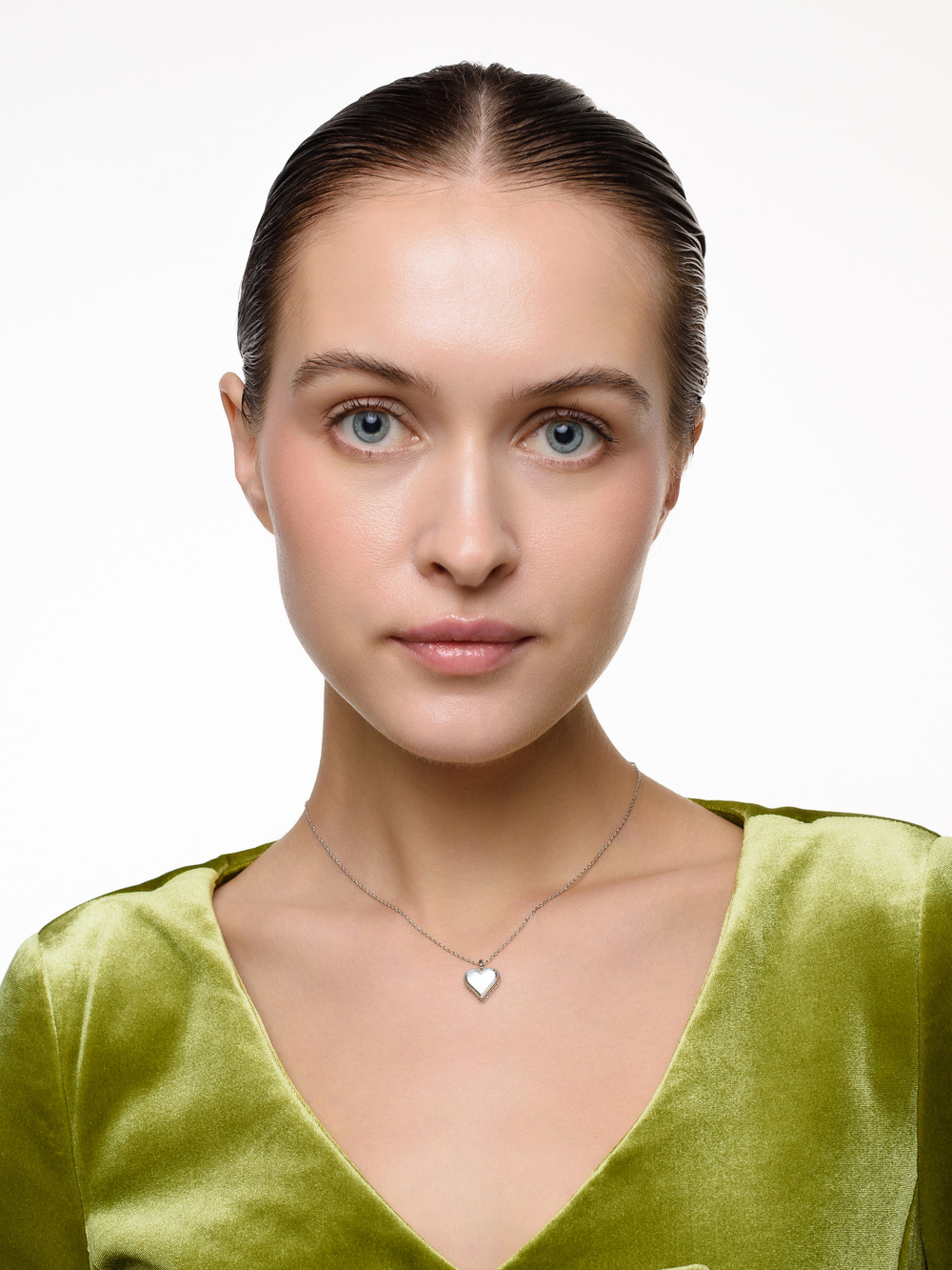 Колье "Mini Pearl Heart" Silver