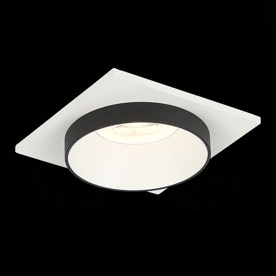 ST206.518.01 Св-к встр. Белый GU10 1*50W  L92xW92xH38 220V Без ламп Встраиваемые светильники