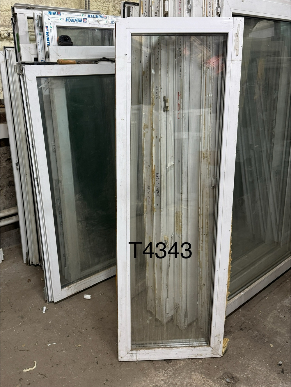 Окно Пластиковое Б/У 157(в) х 52(ш)