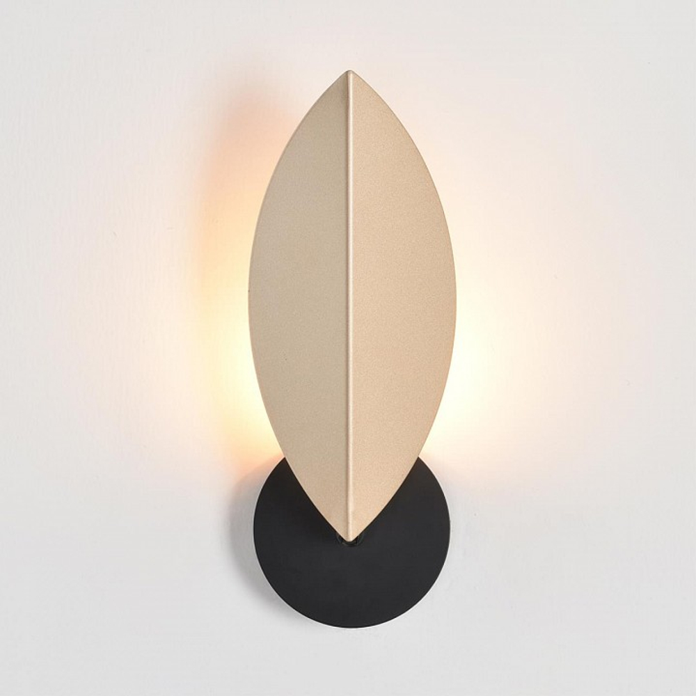 Накладной светильник Lumion MODERNI 8396/1W