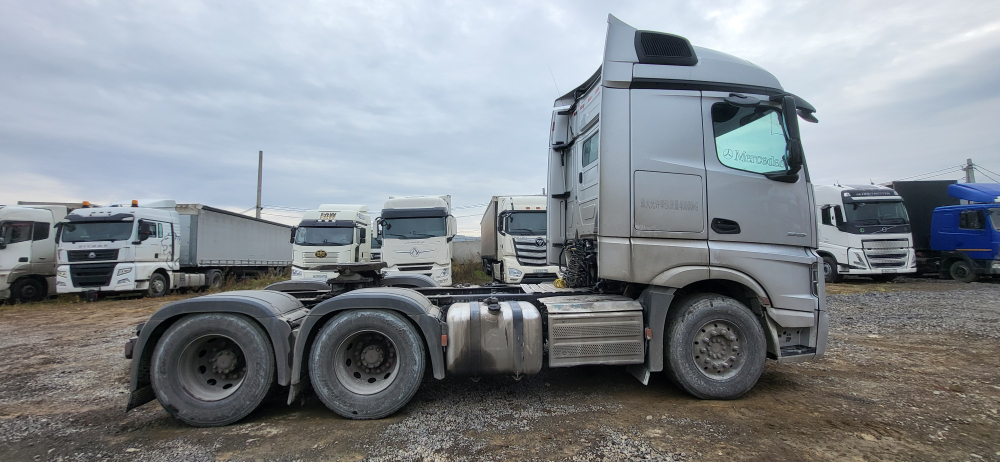 Mercedes-Benz Actros 6x4 Седельный тягач 2653 (Дизельный, 12,8 л, 530 л.с., АТ)