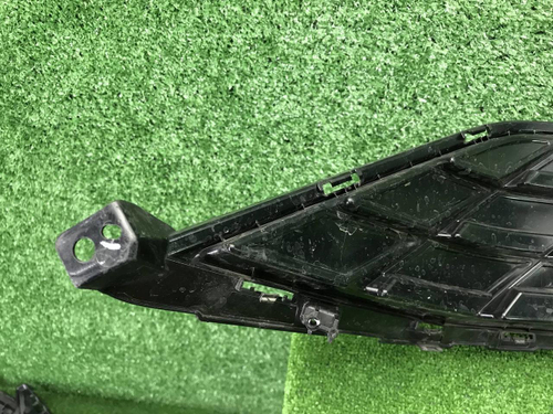 Решетка переднего бампера Geely Atlas 2 (23-нв)