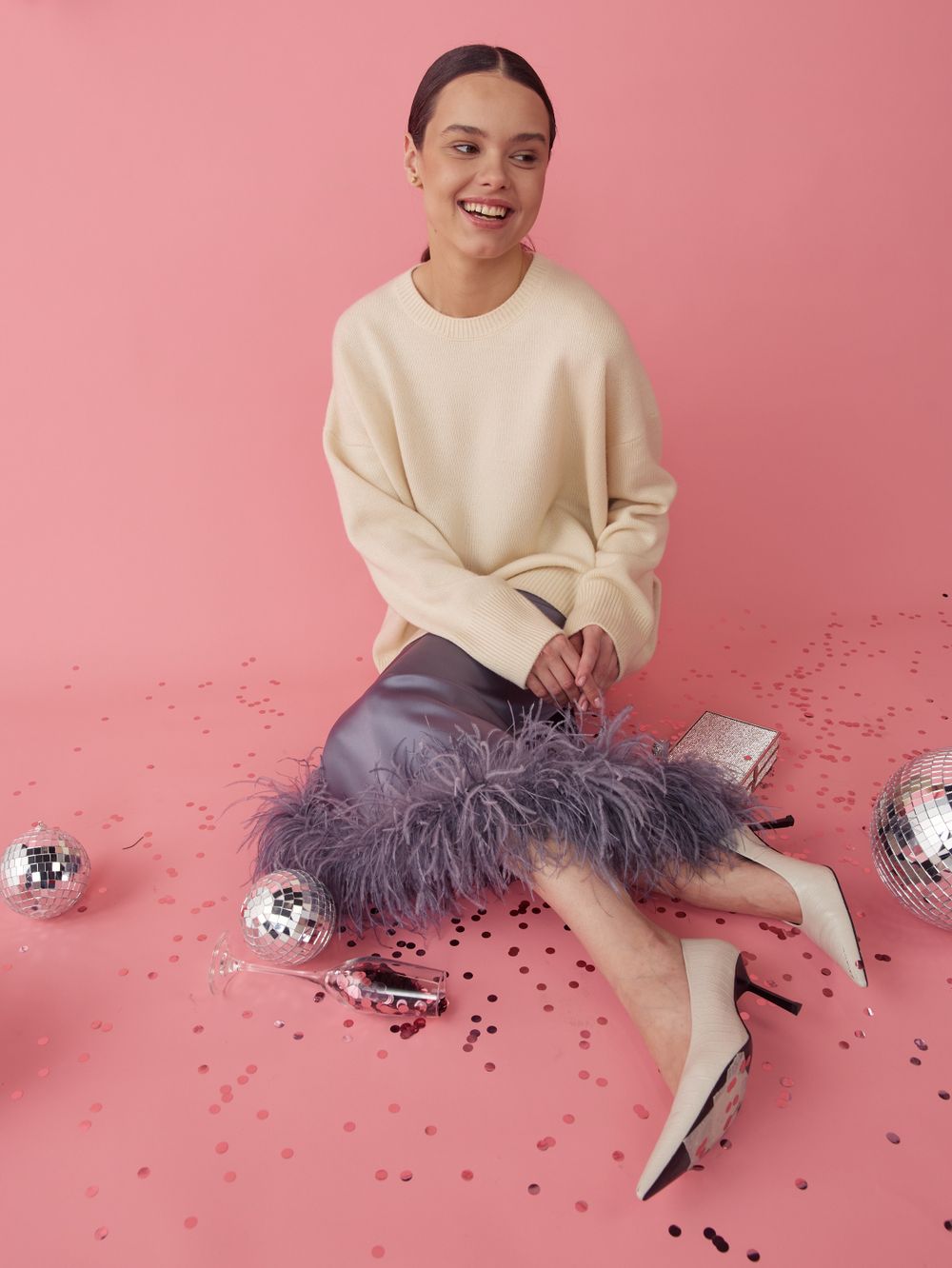 ЮБКА САТИНОВАЯ С ПЕРЬЯМИ GREY