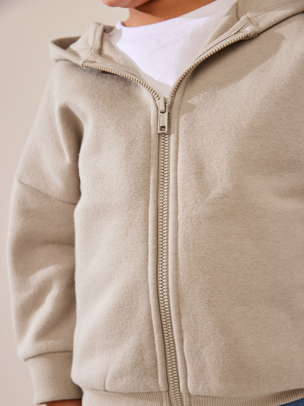 Толстовка с капюшоном на молнии для мальчика Next 116-859, Песочный