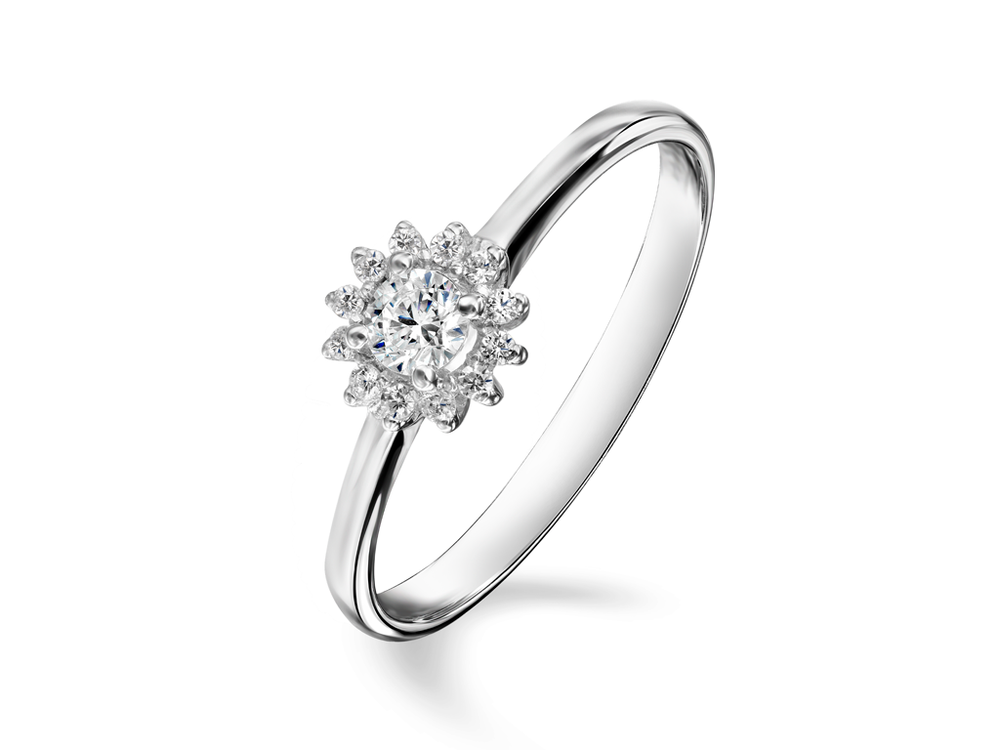 Помолвочное кольцо с бриллиантами