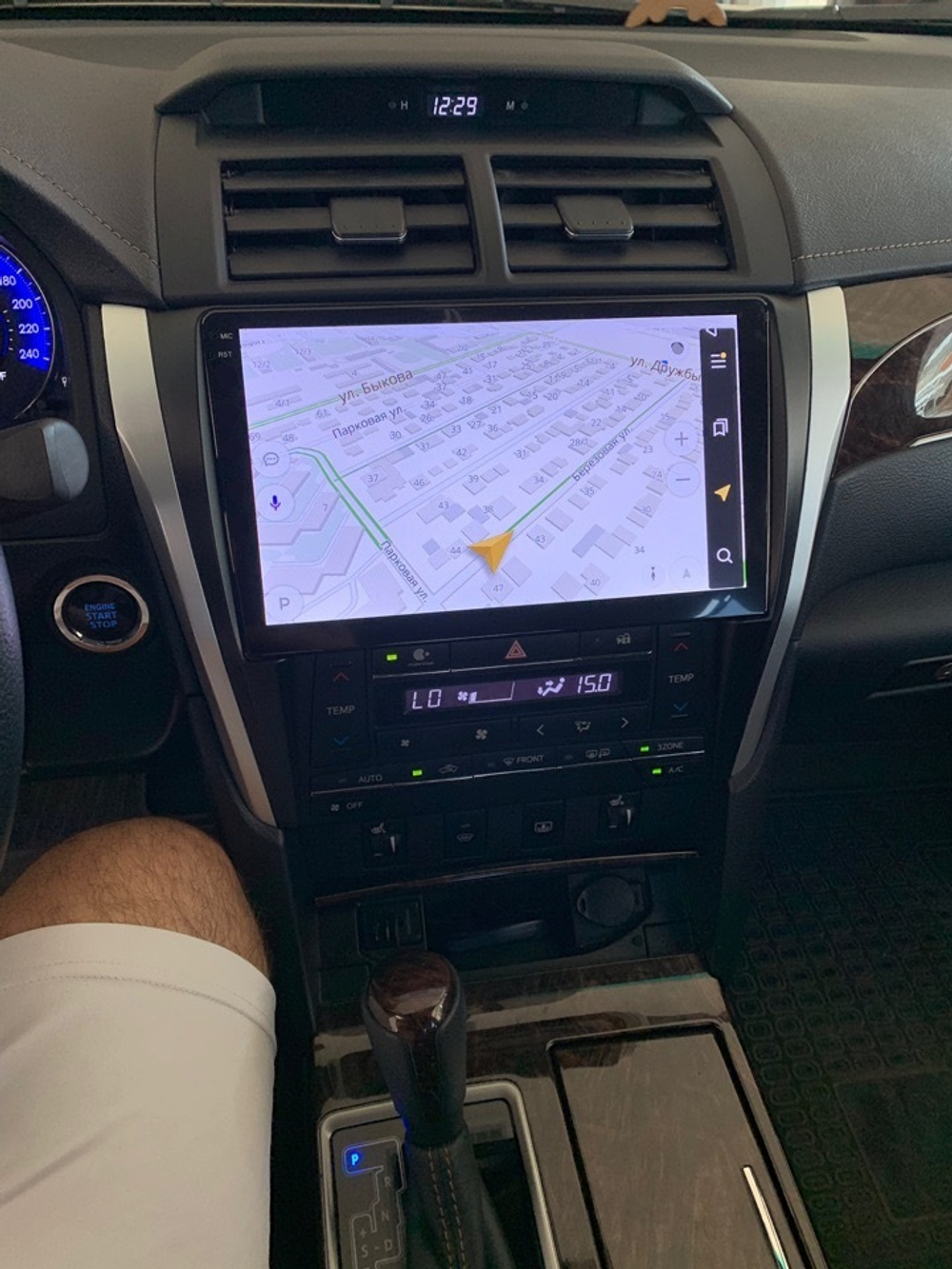 Магнитола для Toyota Camry 2014-2018 - Carmedia OL-1608 QLed+2K, Android 13, UIS7870 (DUDU7), CarPlay, SIM-слот