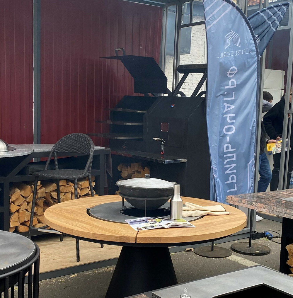 Дровяной гриль-стол Elbrus Grill Тибет 850 (диаметр стола 1490 мм)