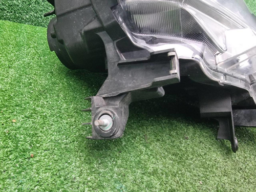 Фара правая Nissan X-Trail 2 Т31 (10-15) ксенон