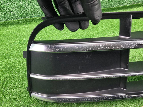 Решетка бампера правая Audi Q5 2 80A 17-20 S-line