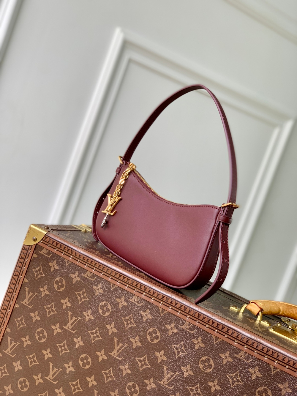 Louis Vuitton Pochette LV Bloom