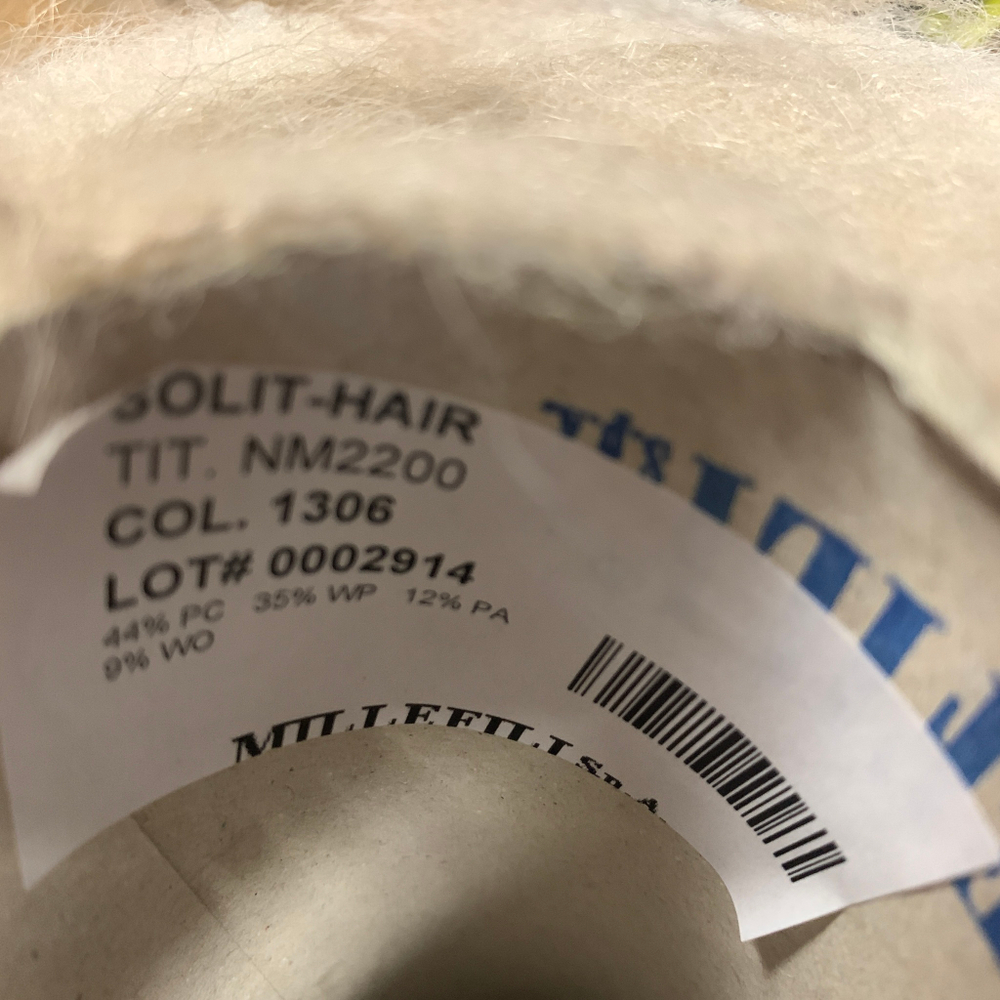 SOLIT HAIR - Millefili; 35% вспушенная альпака, 9% меринос, 12% п/а, 44% p/c; 220м/100гр; col. 1306 светло-бежевый