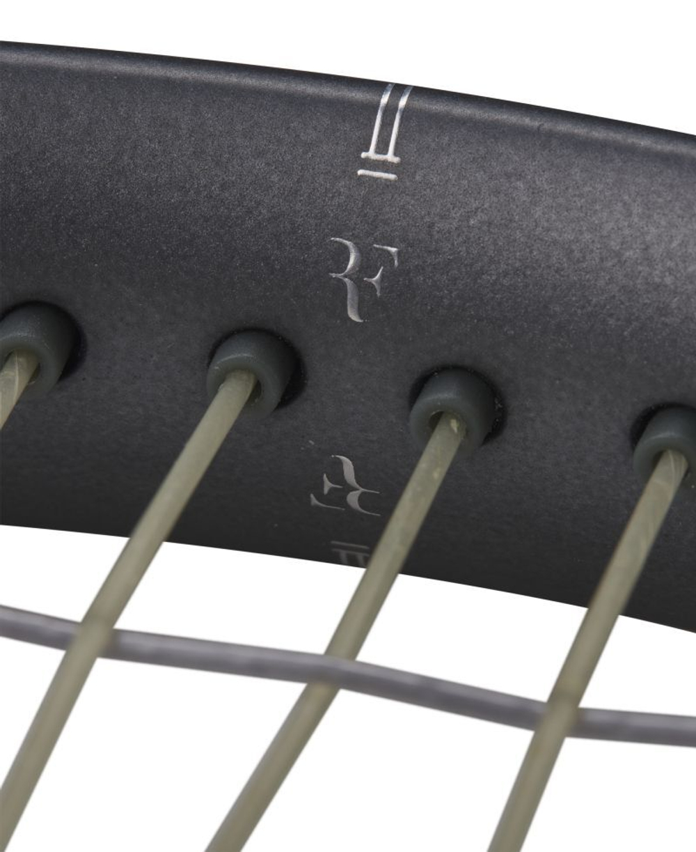 Теннисная ракетка Wilson RF 01 (16x19) + Струны + Натяжка