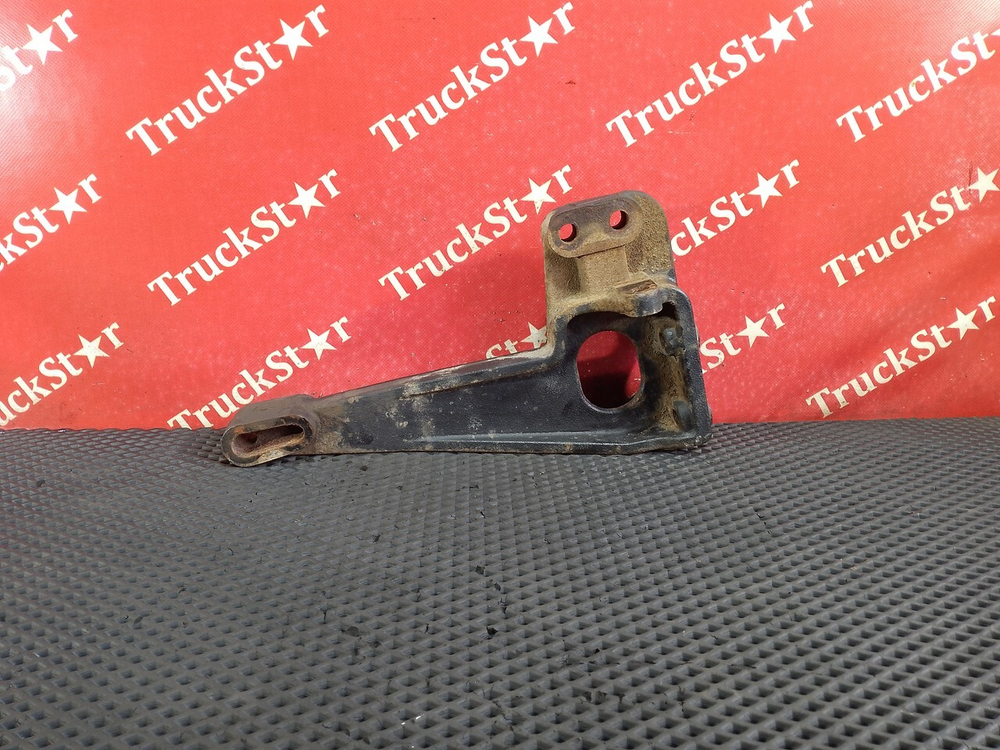 Кронштейн кабины правый 2018г.