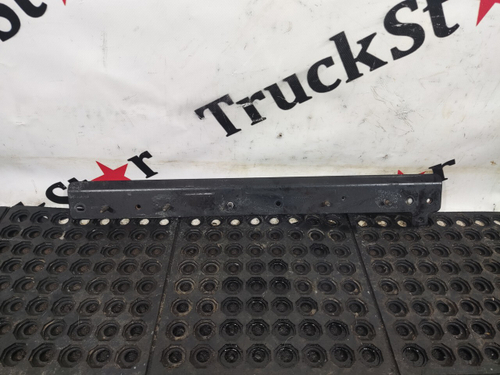 Кронштейн интеркулера левый 2020г.