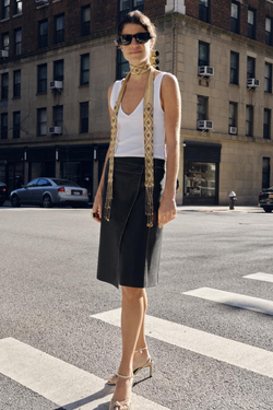 ZARA ТОП В РУБЧИК С V-ОБРАЗНЫМ ВЫРЕЗОМ, БЕЛЫЙ