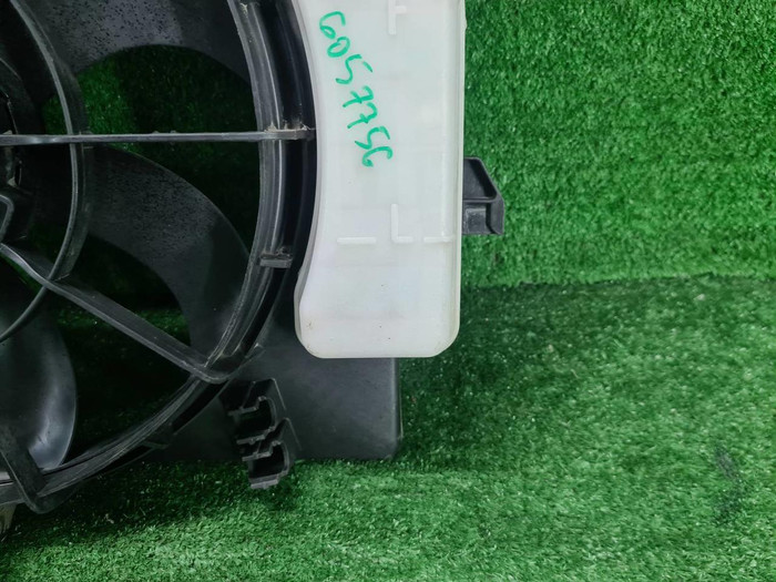 Диффузор с вентилятором Hyundai Solaris 1 (2010-2017)