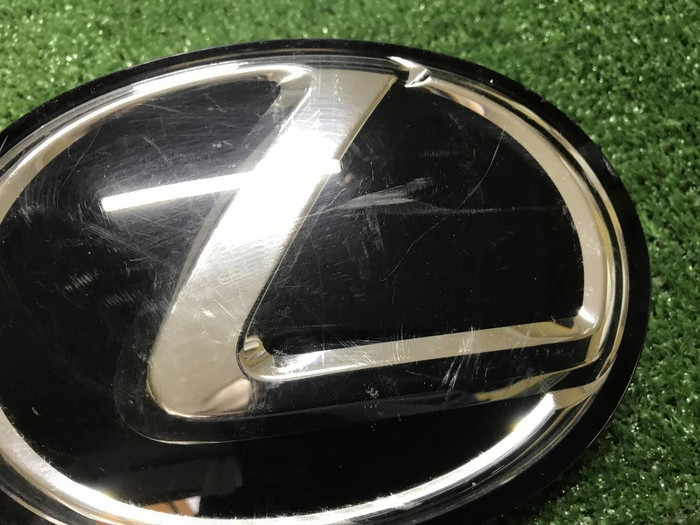 Эмблема решетки радиатора Lexus RX 4 (2019-2022)