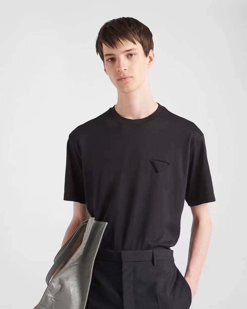 Футболка Prada