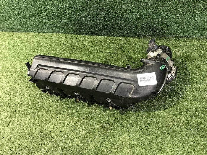 Впускной коллектор 7-12 цилиндров Bentley Bentayga (2015-2020)