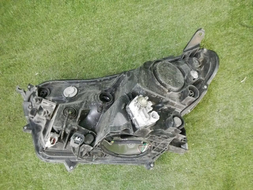 Фара правая Toyota RAV4 4 CA40 (2015-2019) LED