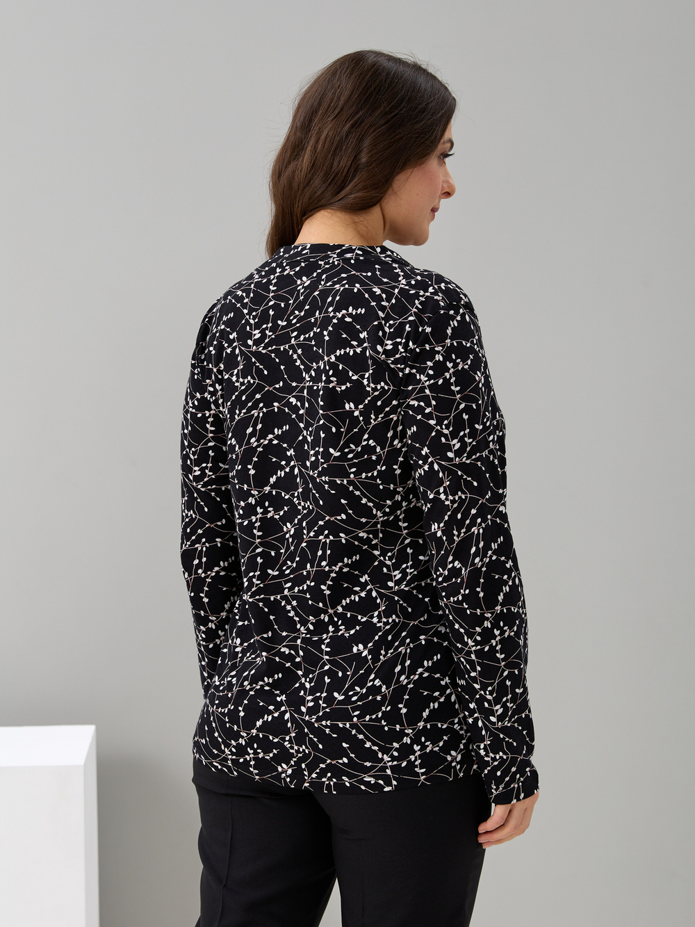 Блузка БЛ-22/черный-веточки