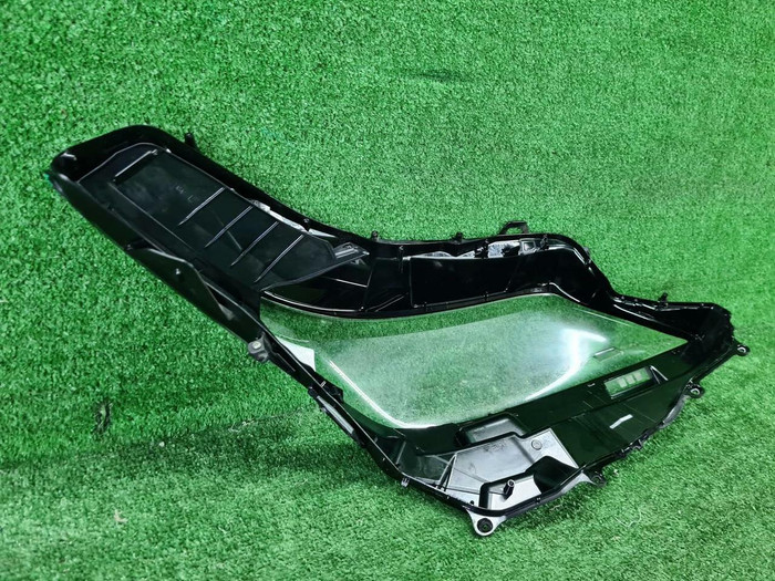 Стекло фары левое Lexus RX 4 (2019-2022)