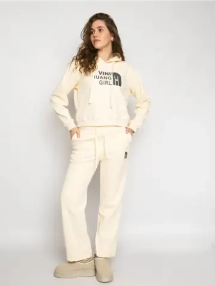 Спортивный костюм с капюшоном