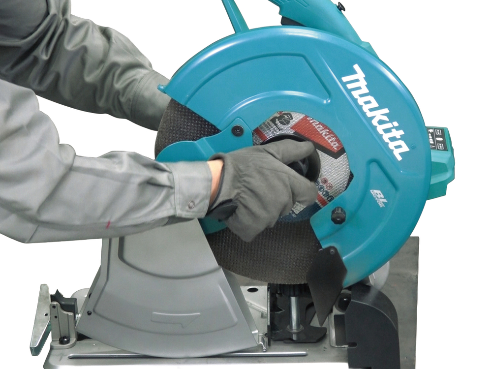 Аккумуляторная отрезная пила по металлу Makita DLW140Z