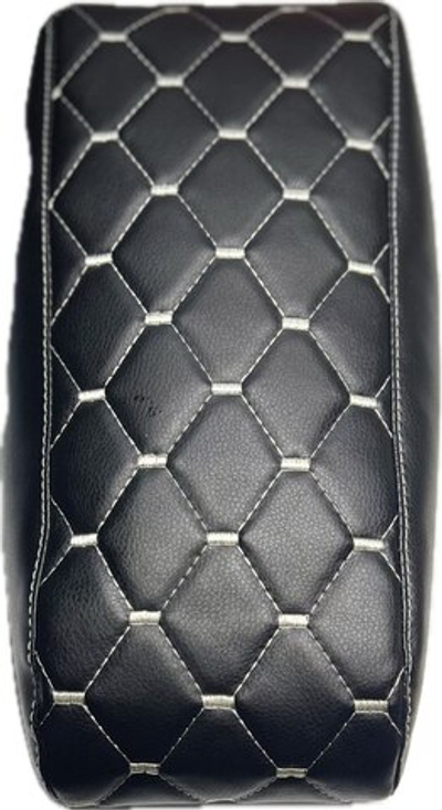 Чехол на штатный подлокотник Лада Веста (белая нить Рубин)