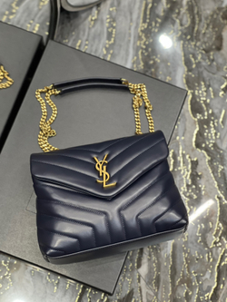 Saint Laurent Loulou 25 cm