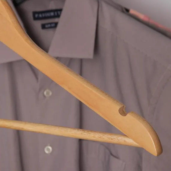 Вешалка антивандальная с перекладиной SAVANNA, размер 46-48, сорт А, светлое дерево, лотос