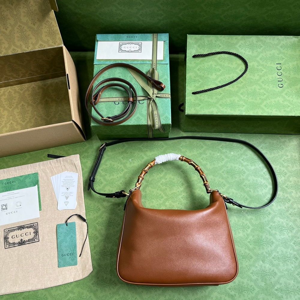 Gucci Diana Medium Shoulder Bag