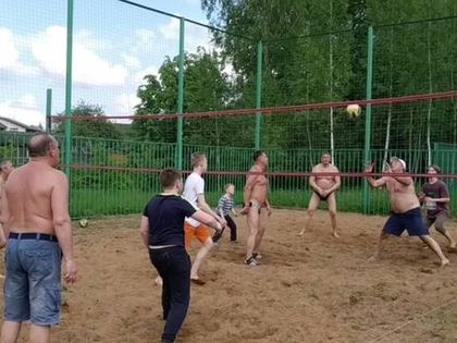 В «Романовском Парке» прошел волейбольный матч