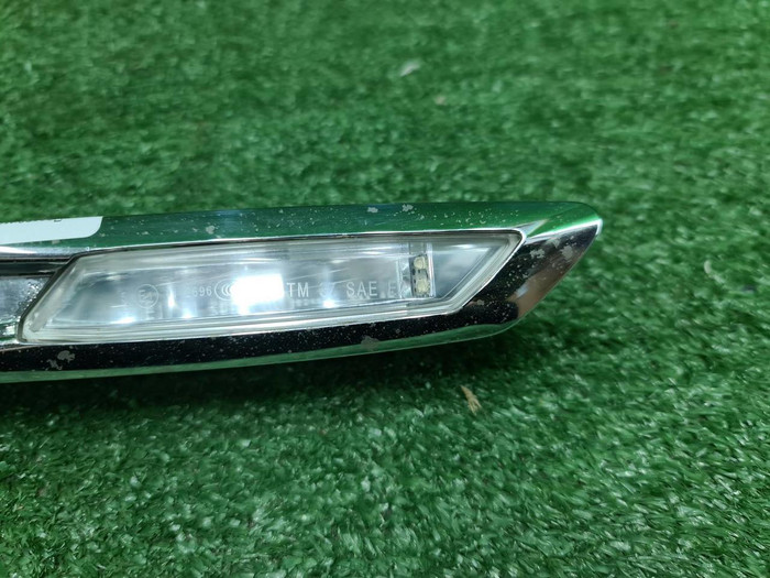 Указатель поворота правый BMW 5er F10 (2009-2017)