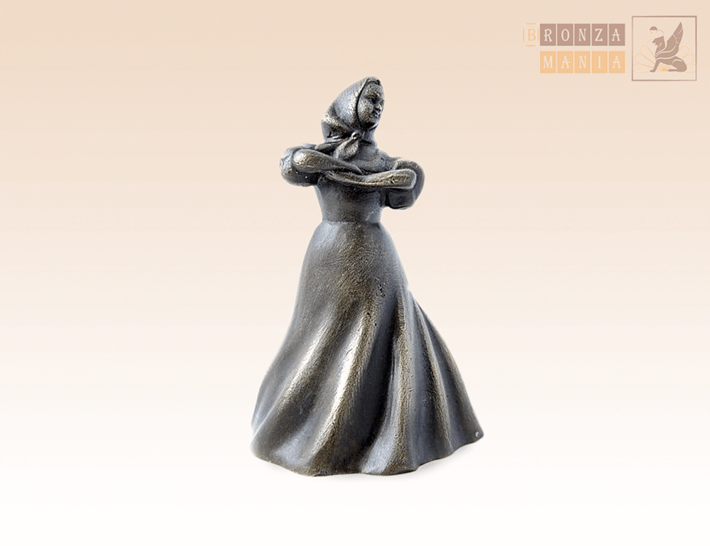 колокольчик Крестьянка в плясе