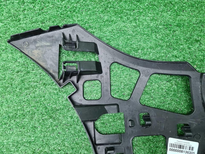 Кронштейн перед. бампера Mercedes S w222 17-20 AMG