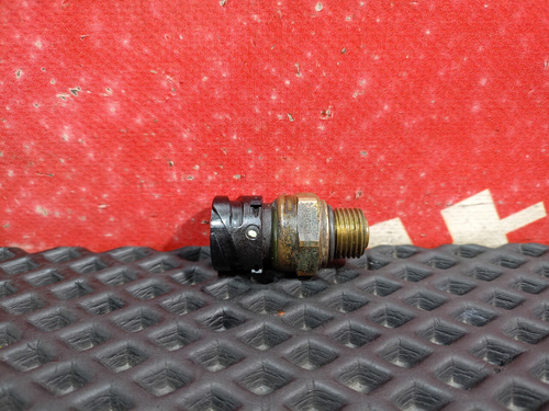 Датчик давления картерных газов