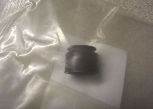 Сальник клапана / SEAL - VALVE STEM АРТ: 2418M508