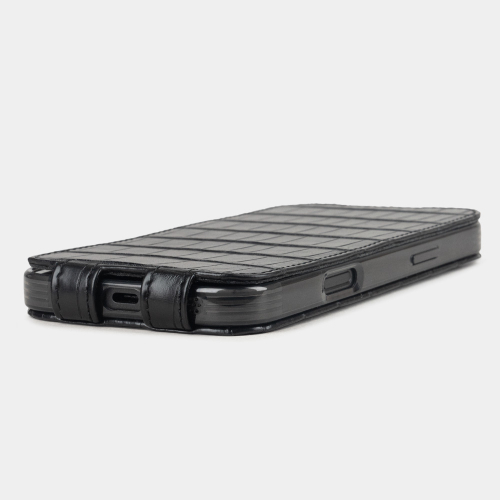 Чехол iPhone 16 Pro Max натуральная кожа аллигатора, черного цвета